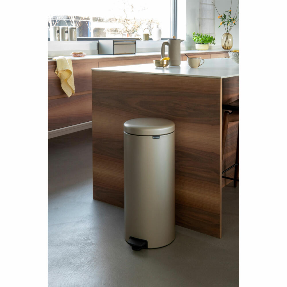 Brabantia NewIcon pedal bin, waste bin, trash can, steel, metallic gold, 30 L, 304484