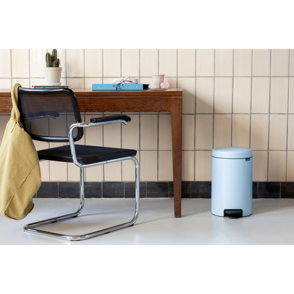Brabantia NewIcon Treteimer, Mülleimer, Abfalleimer, Stahl, Dreamy Blue, 12 L, 202483