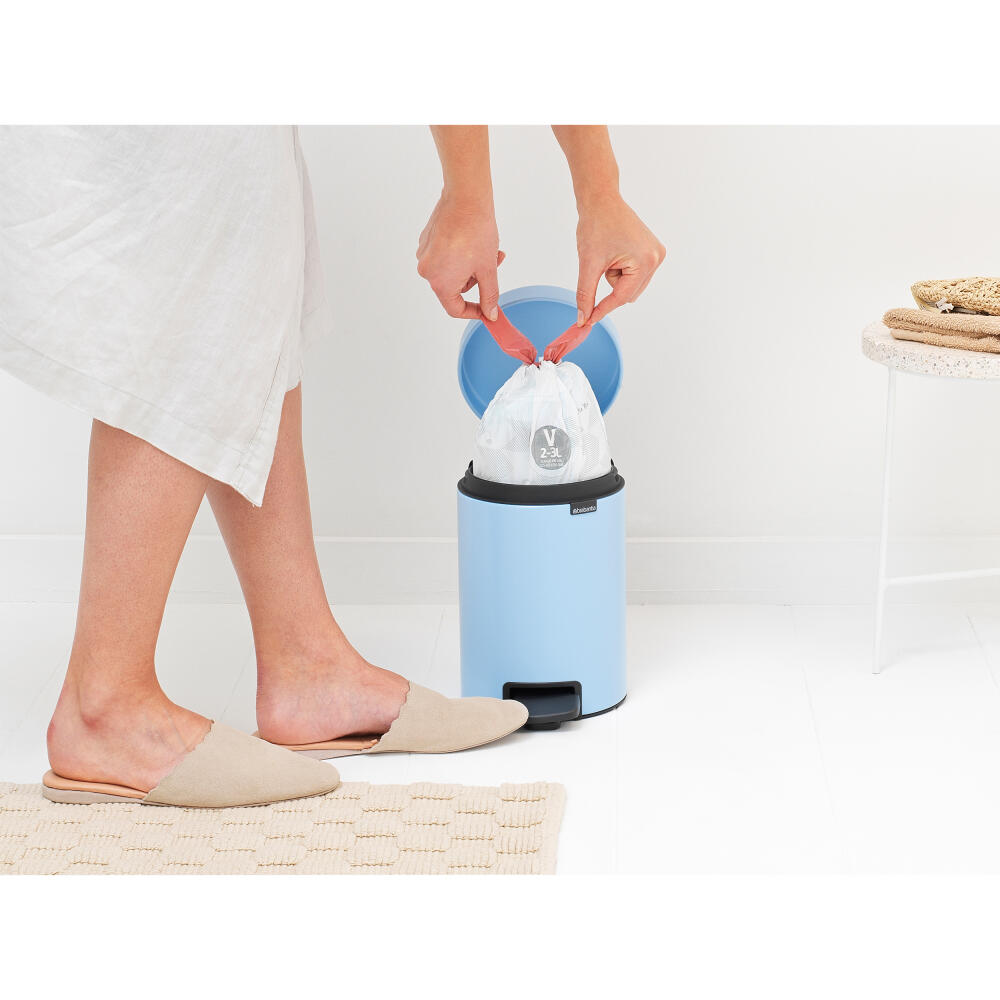 Brabantia NewIcon Treteimer, Mülleimer, Abfalleimer, Stahl, Dreamy Blue, 3 L, 202582
