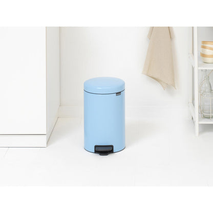 Brabantia NewIcon Treteimer, Mülleimer, Abfalleimer, Stahl, Dreamy Blue, 12 L, 202483