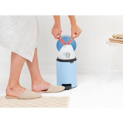 Brabantia NewIcon Treteimer, Mülleimer, Abfalleimer, Stahl, Dreamy Blue, 3 L, 202582