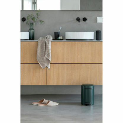 Brabantia Treteimer NewIcon, Abfalleimer, Mülleimer, Stahl, Pine Green, 3 L, 304002