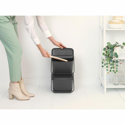 Brabantia Abfallbehälter Sort & Go, Abfalleimer, Mülleimer, Kunststoff, Grey, 20 L, 277726