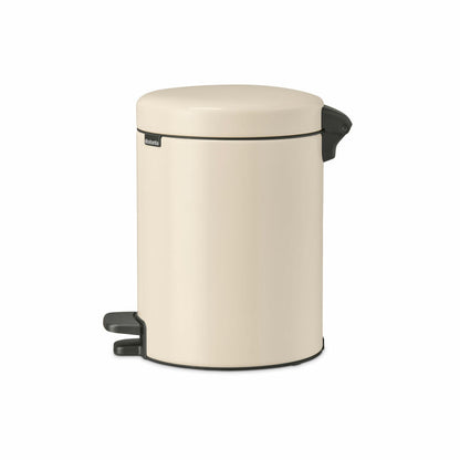 Brabantia Treteimer NewIcon, Abfalleimer, Mülleimer, Stahl, Soft Beige, 5 L, 149900